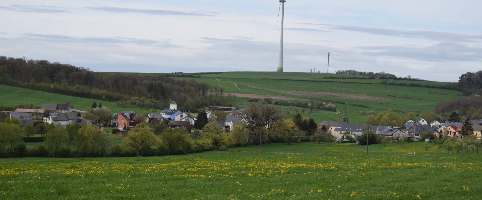 Mompach